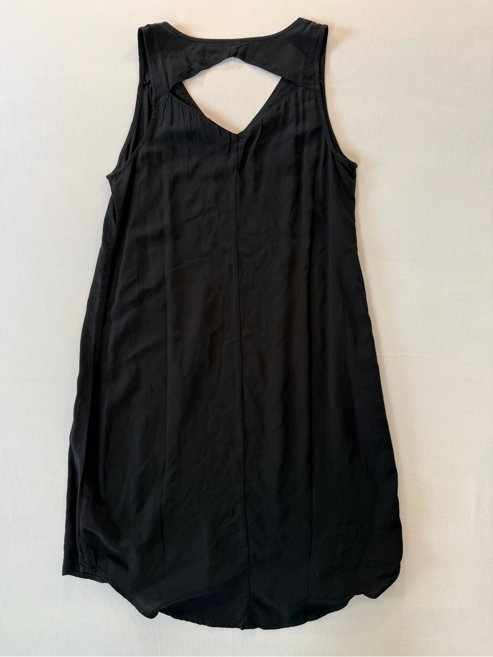 Guess Black Sleeveless Shift Dress with Back Diamond Cutout